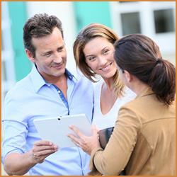 estate agent & couple graphic